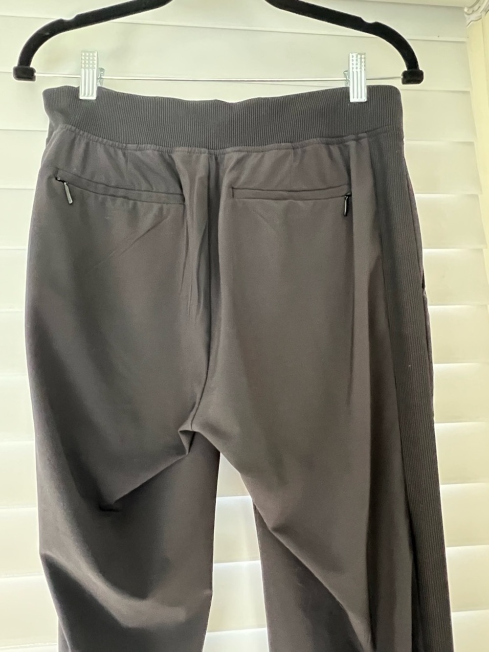 Athleta Black Straight-Leg Pull-On Pants - Picture 4 of 7